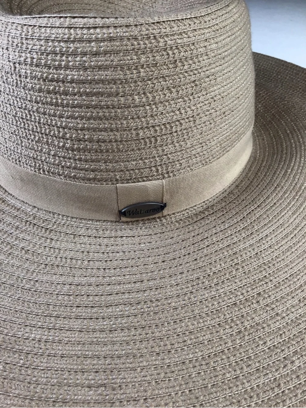 Wallaroo Aria Sun Hat in Brown.